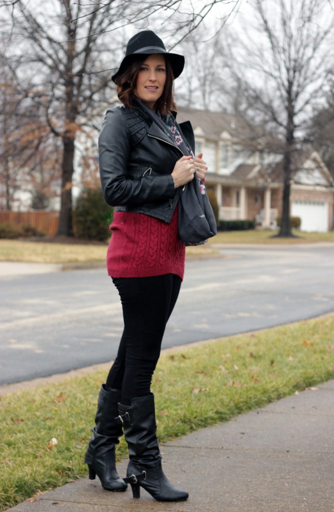 Stylish Saturday: Sweater & Leggings