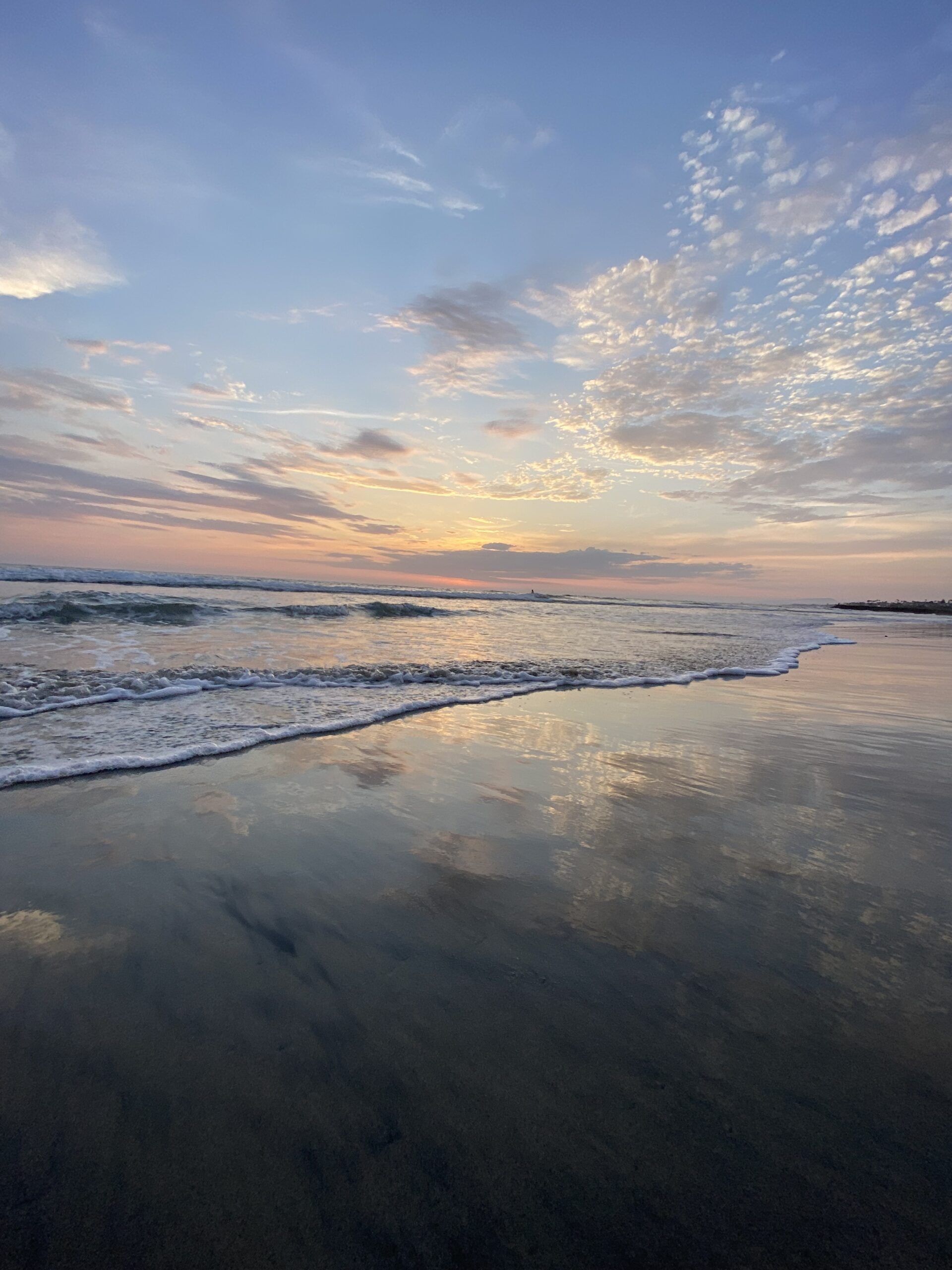 THE MAGIC OF A SIMPLE BEACH GATHERING